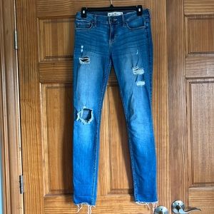 Women’s Ripped Skinny Jeans